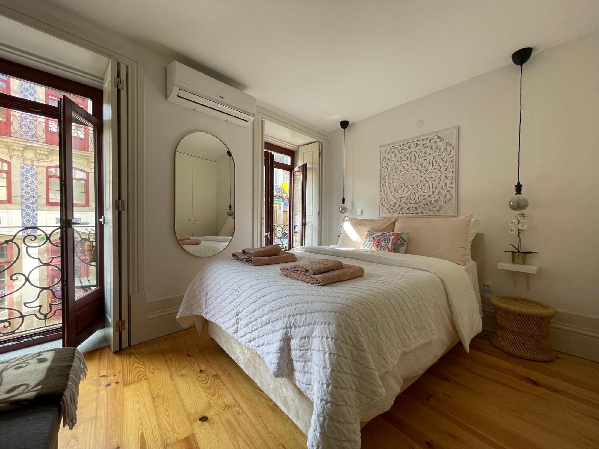 Historic Porto Balcony Hideaway - Taipas House 60 Apartment Екстериор снимка